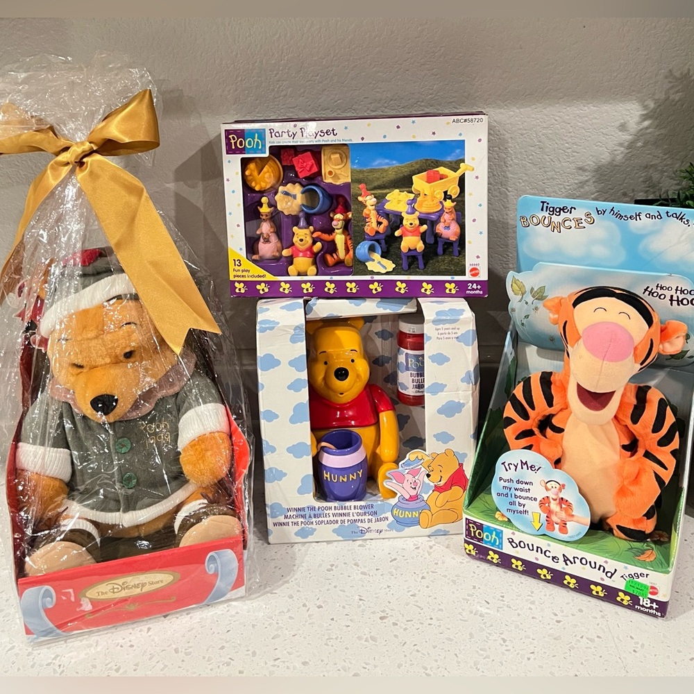 Vintage 90’s Winnie The Pooh and Tigger Toy Lot